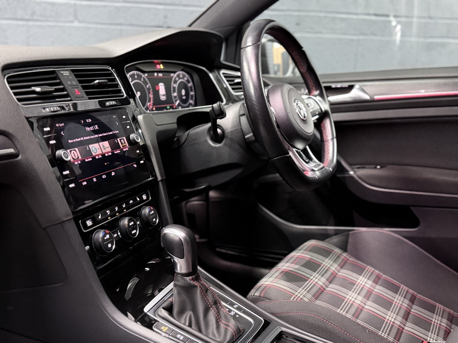 Used Volkswagen Golf 2020 for sale - 77261684: Photo 49