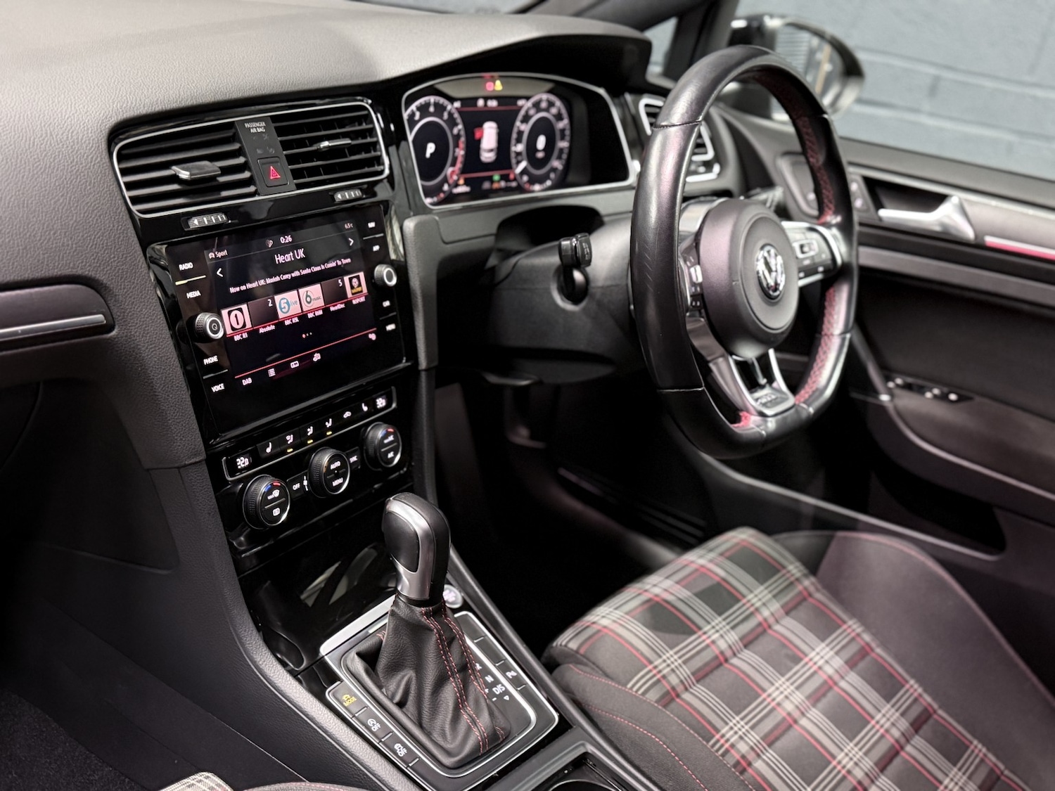 Used Volkswagen Golf 2020 for sale - 77261684: Photo 50