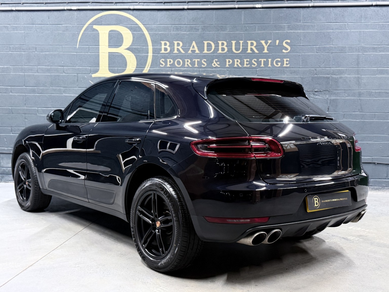 Used Porsche Macan 2017 for sale - 76380319: Photo 60