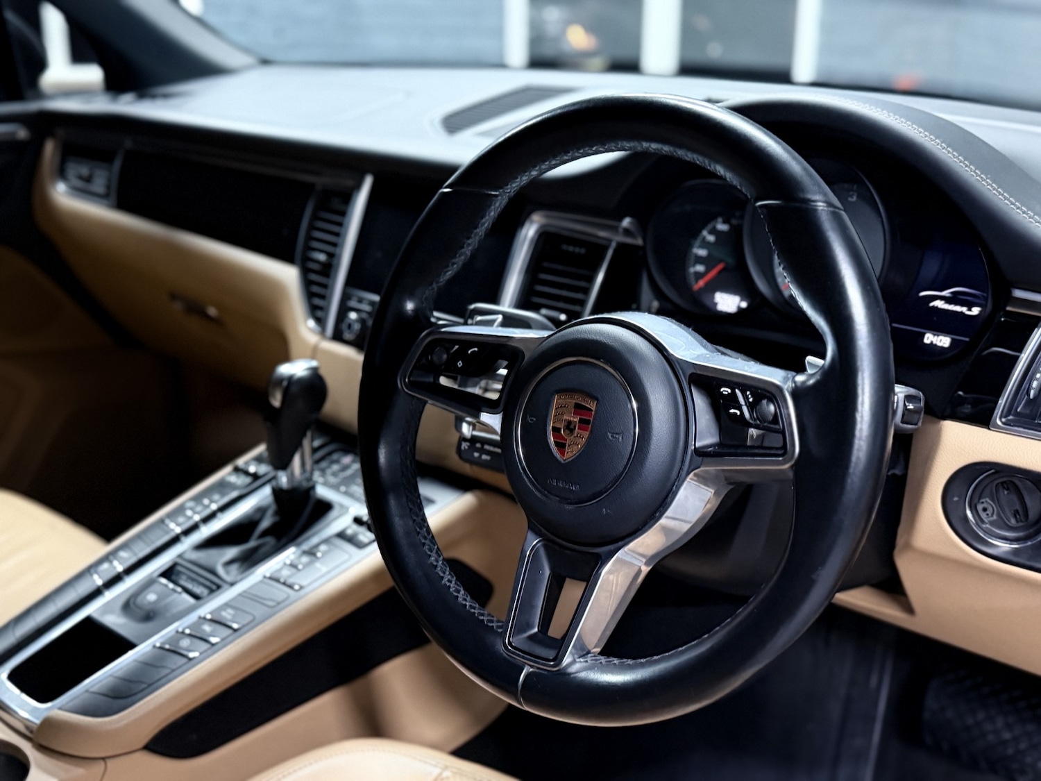 Used Porsche Macan 2017 for sale - 76380319: Photo 90