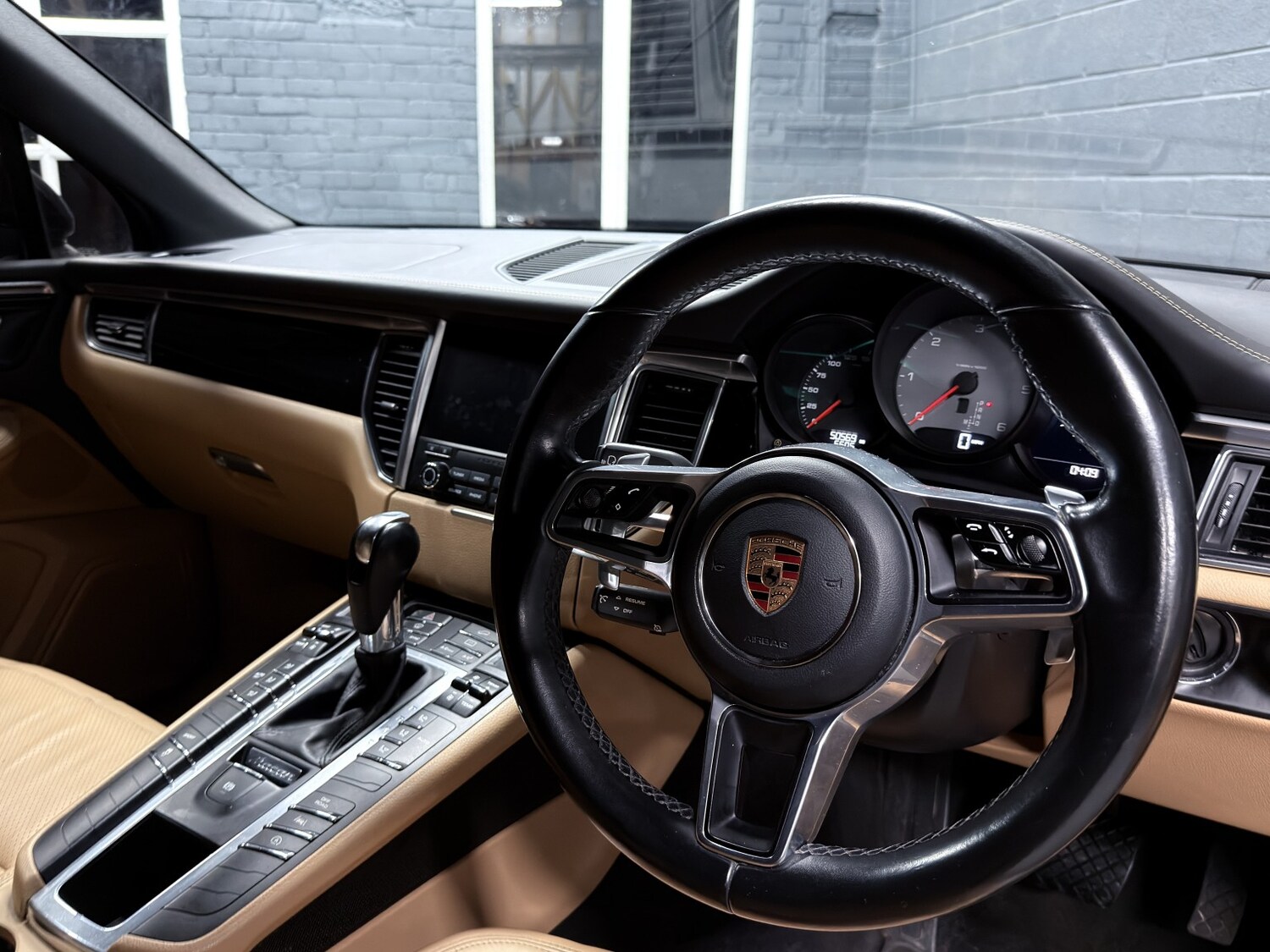 Used Porsche Macan 2017 for sale - 76380319: Photo 91