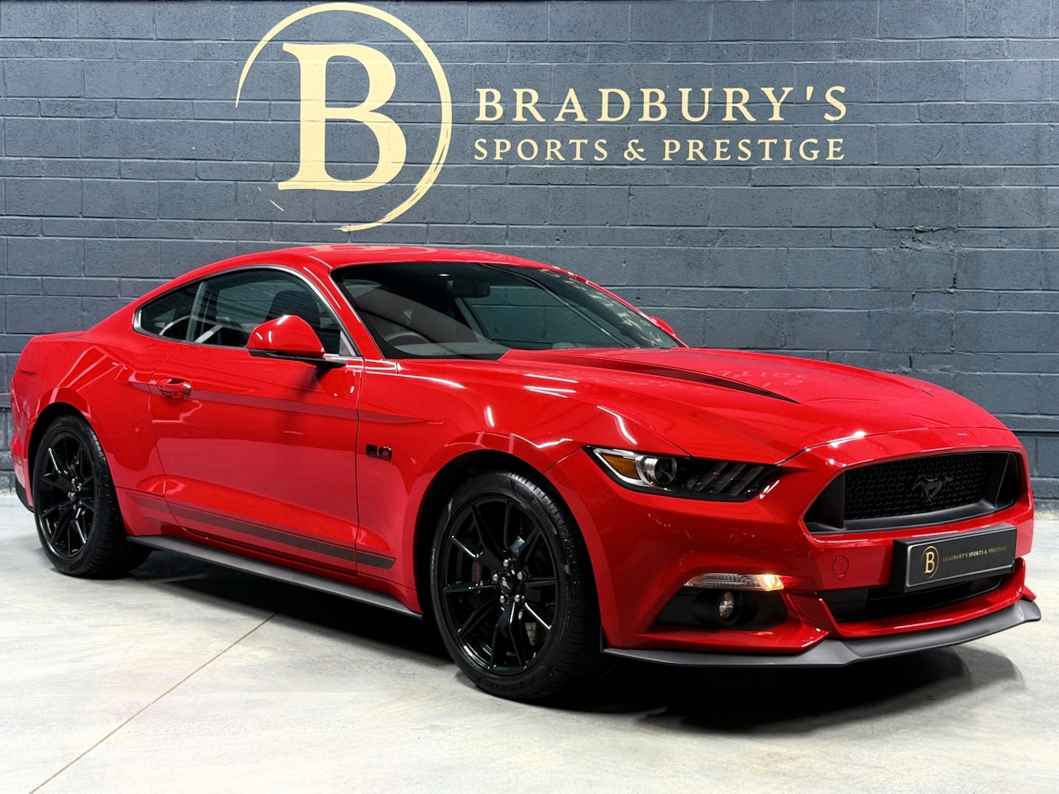 Used Ford Mustang 2018 for sale - 78053323: Photo 2