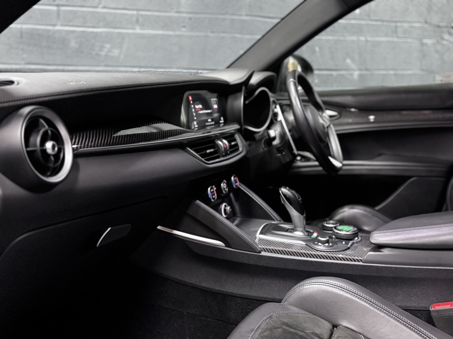 Used Alfa Romeo Stelvio 2019 for sale - 77261680: Photo 61