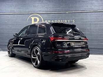 Used Audi Q7 2021 for sale - 76257657: Photo