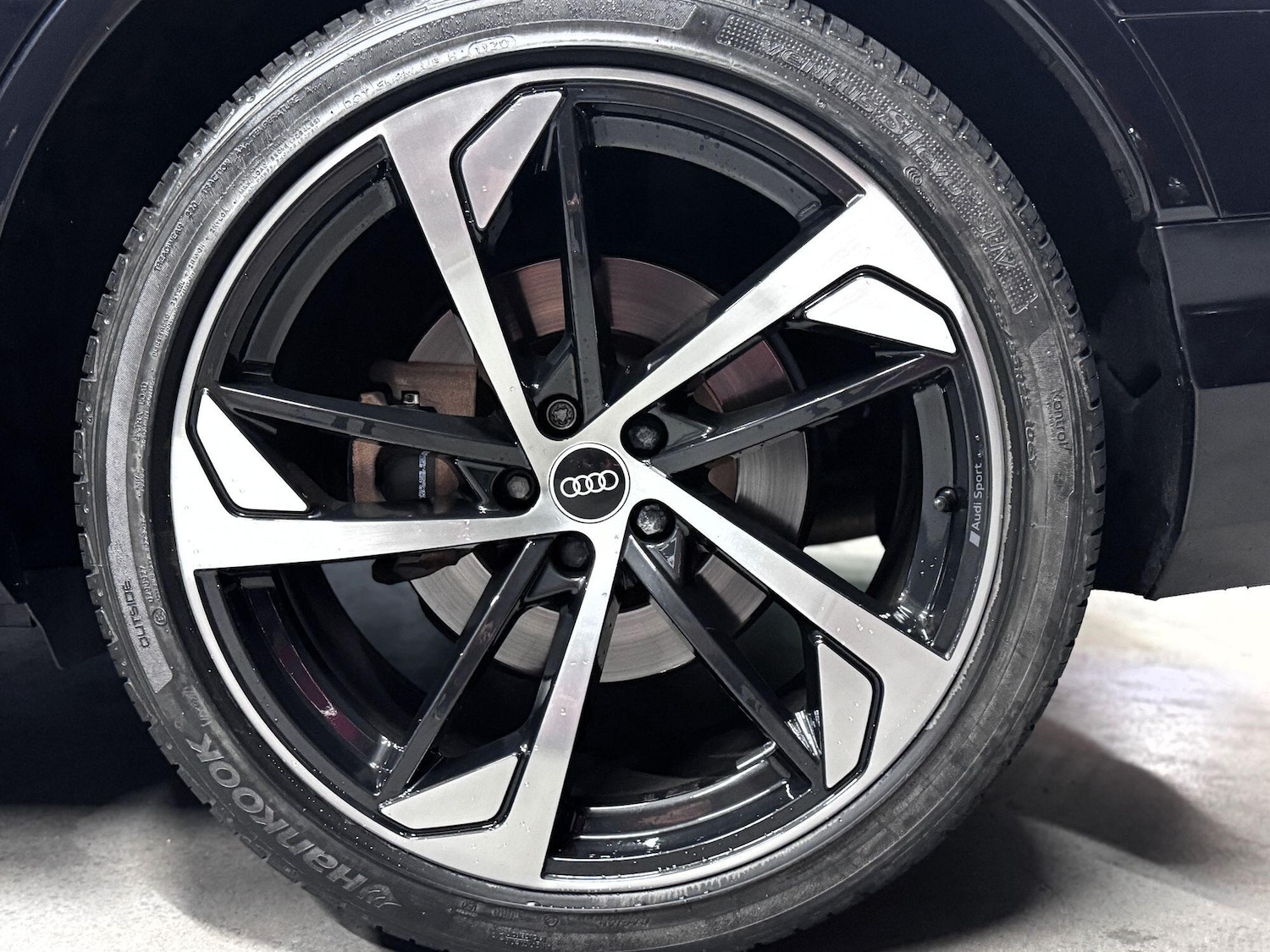 Used Audi Q7 2021 for sale - 76257657: Photo 53