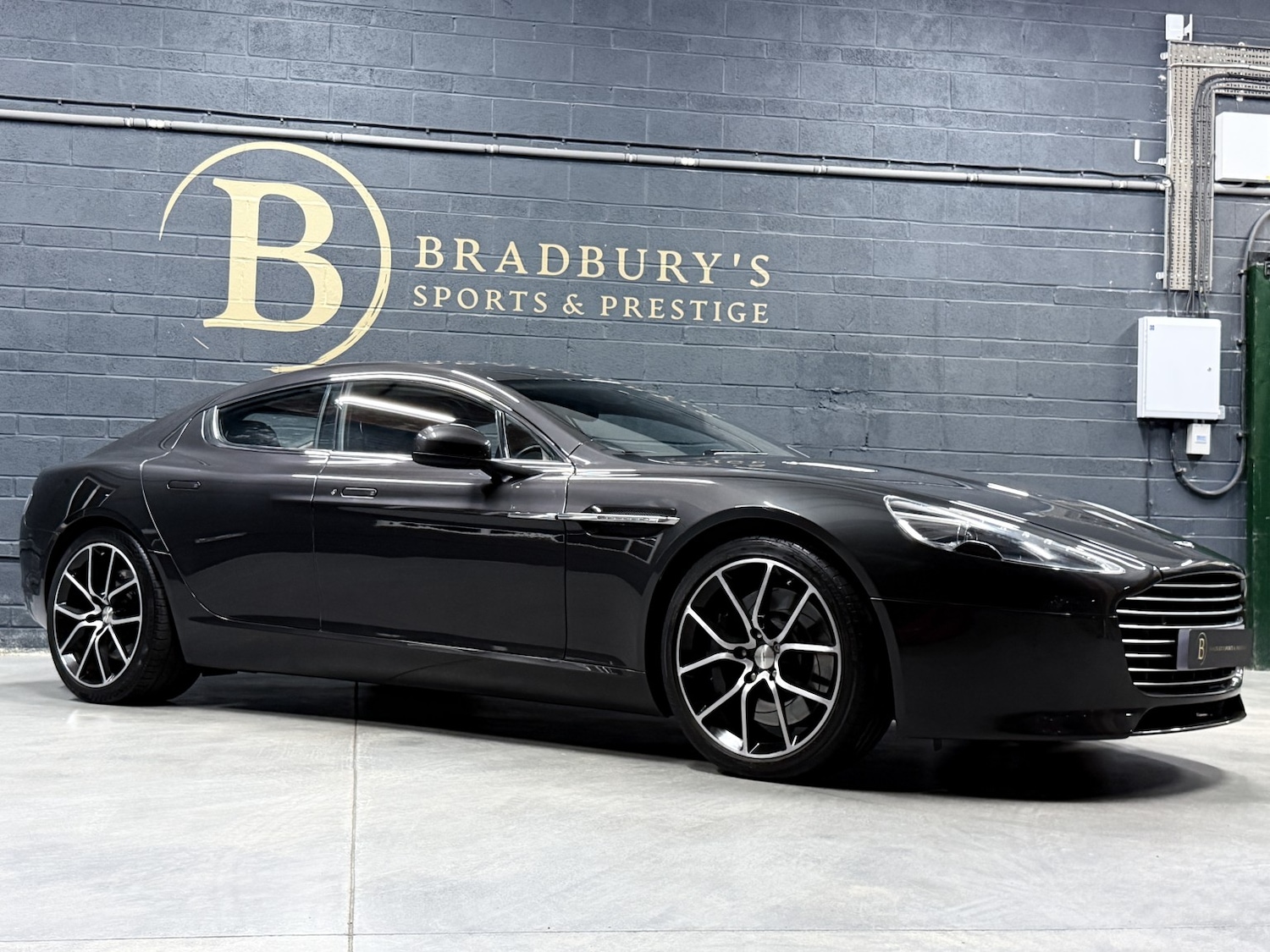 Used Aston Martin Rapide 2013 for sale - 78217997: Photo 13