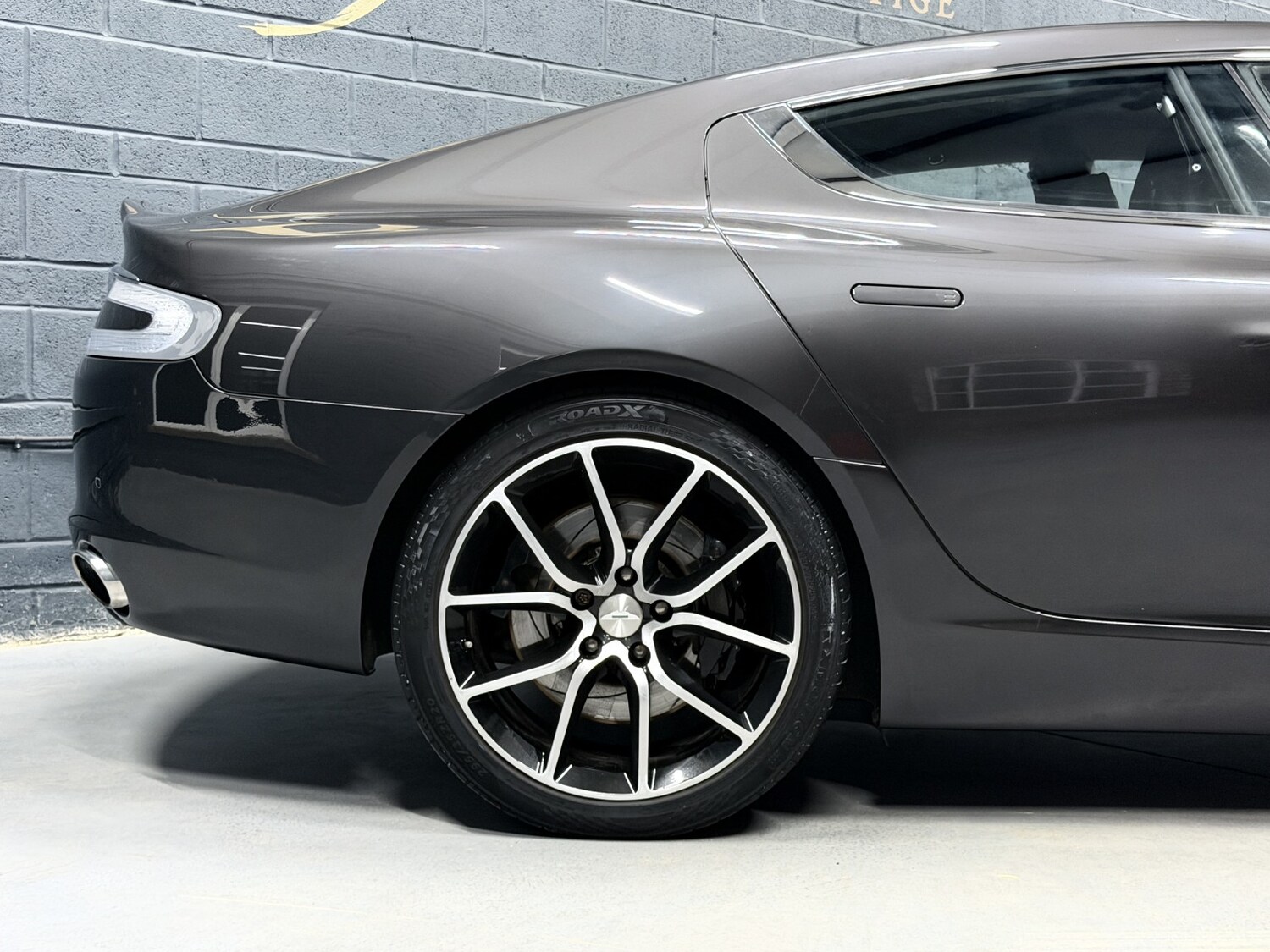Used Aston Martin Rapide 2013 for sale - 78217997: Photo 43