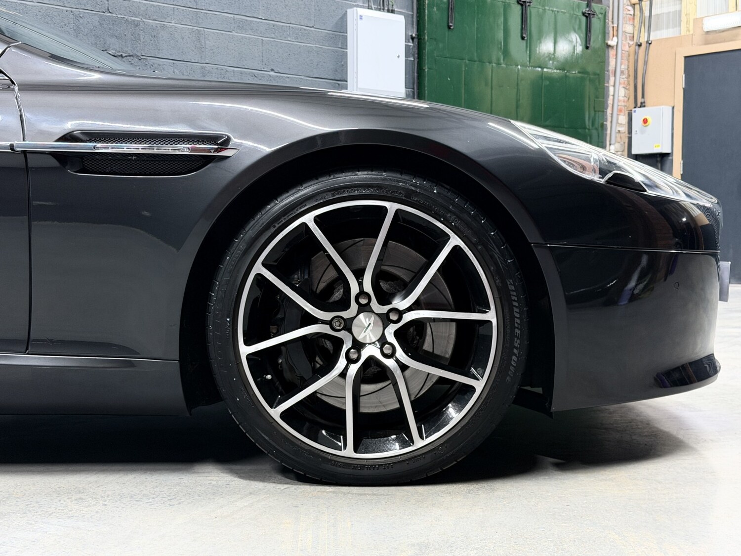 Used Aston Martin Rapide 2013 for sale - 78217997: Photo 44