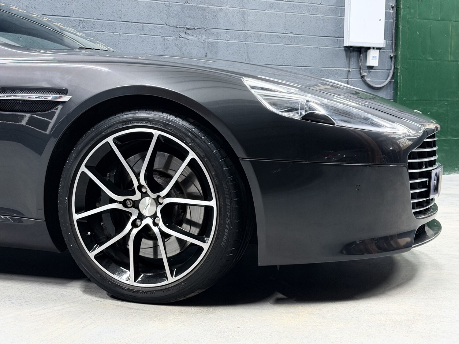 Used Aston Martin Rapide 2013 for sale - 78217997: Photo 45