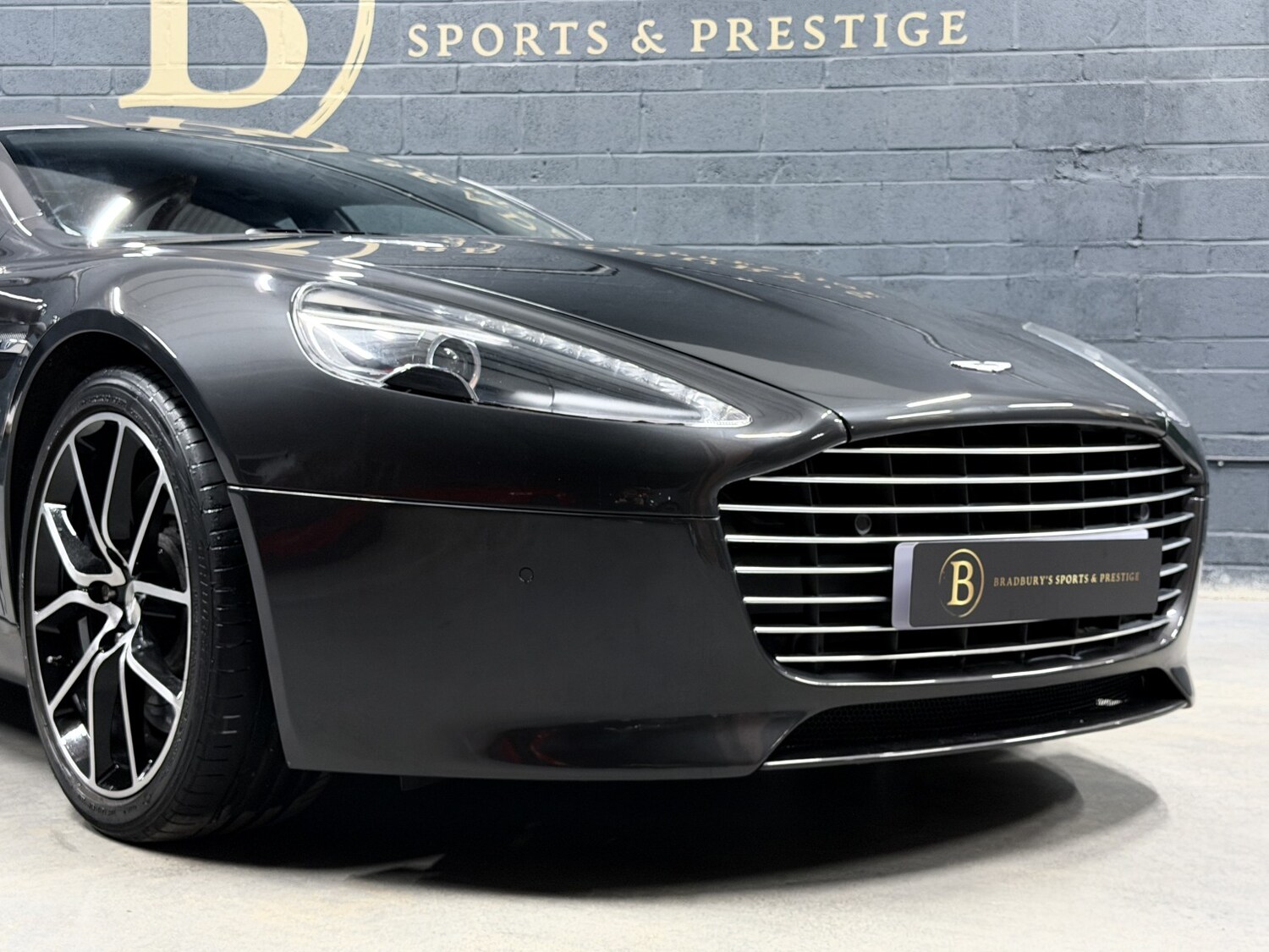 Used Aston Martin Rapide 2013 for sale - 78217997: Photo 46