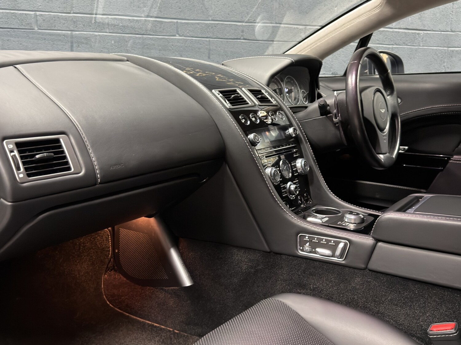 Used Aston Martin Rapide 2013 for sale - 78217997: Photo 77