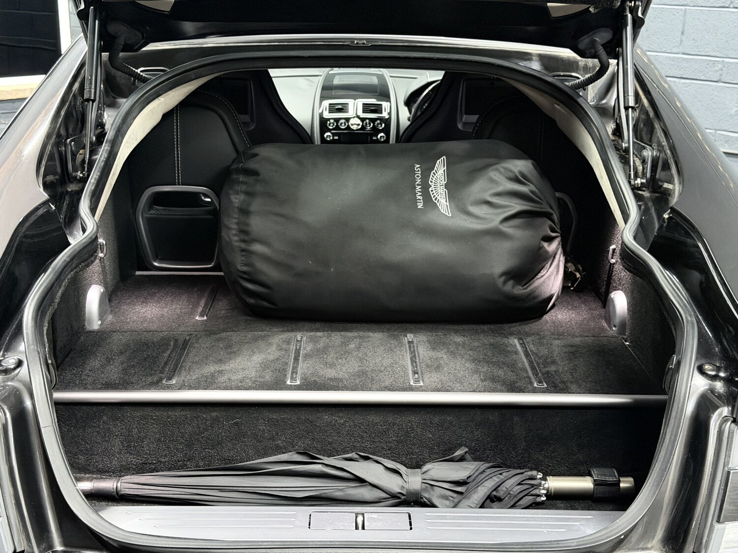 Used Aston Martin Rapide 2013 for sale - 78217997: Photo 84