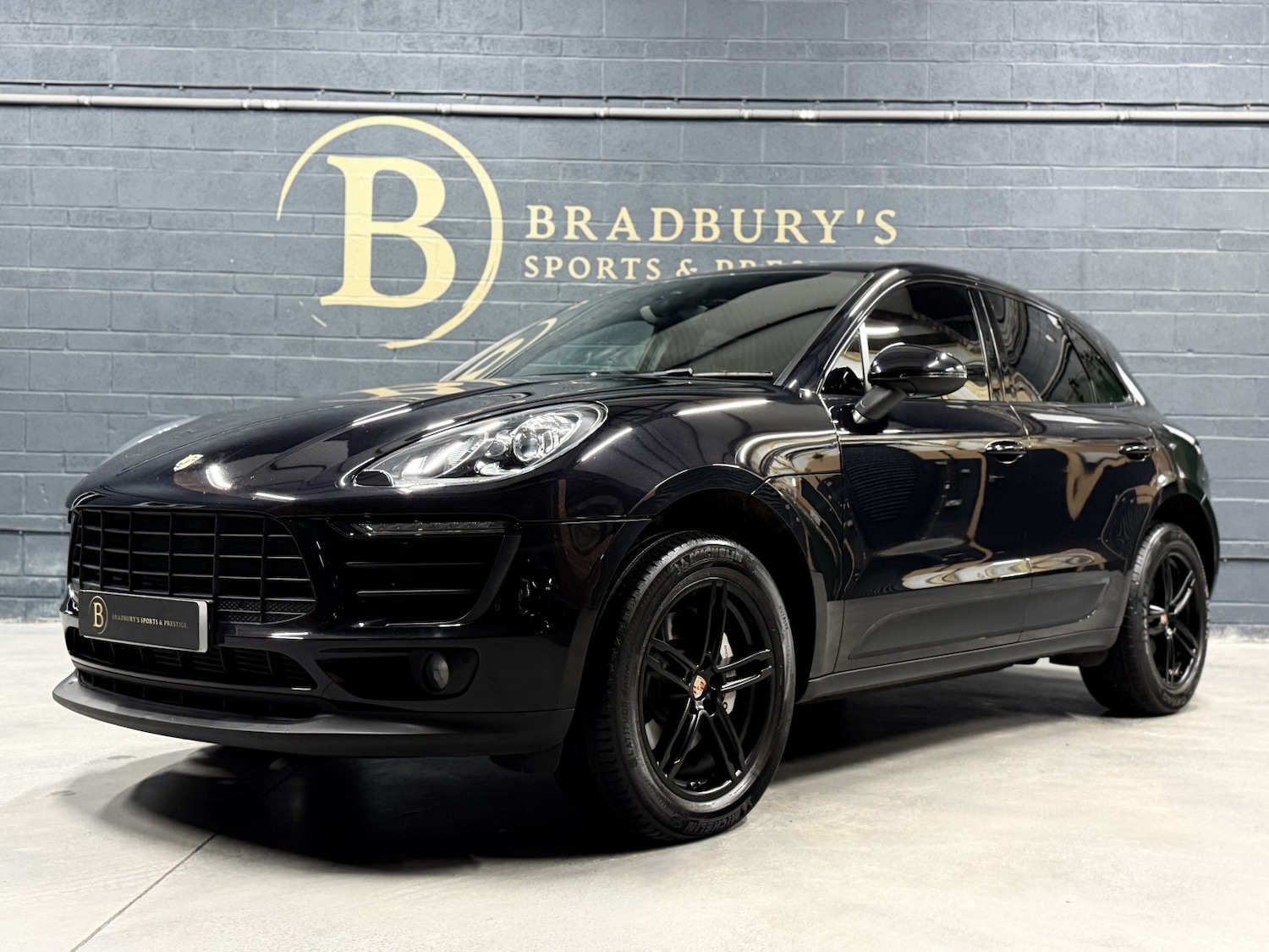 Used Porsche Macan 2017 for sale - 77261682: Photo 4