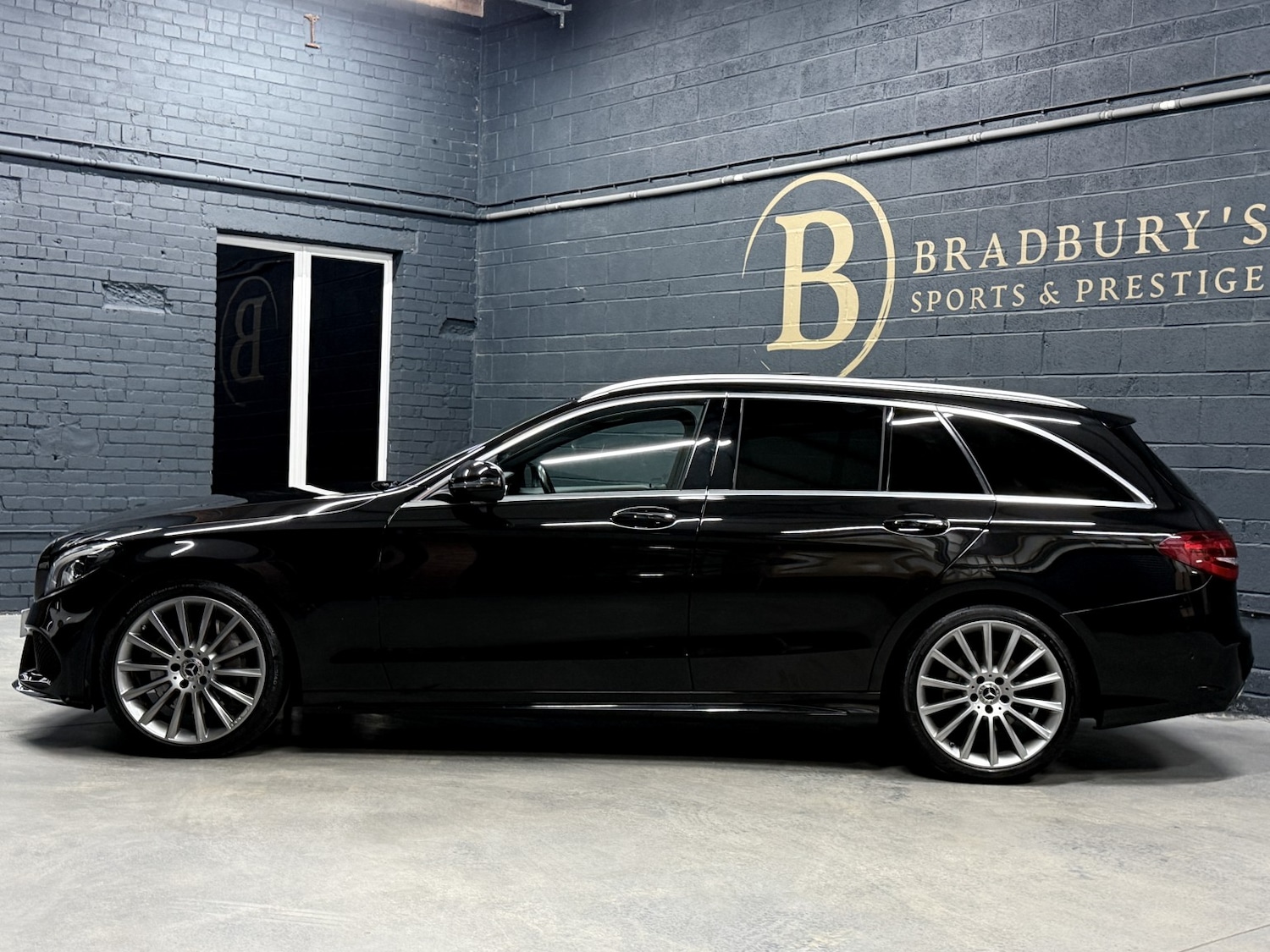 Used Mercedes-Benz C Class 2017 for sale - 77423350: Photo 10