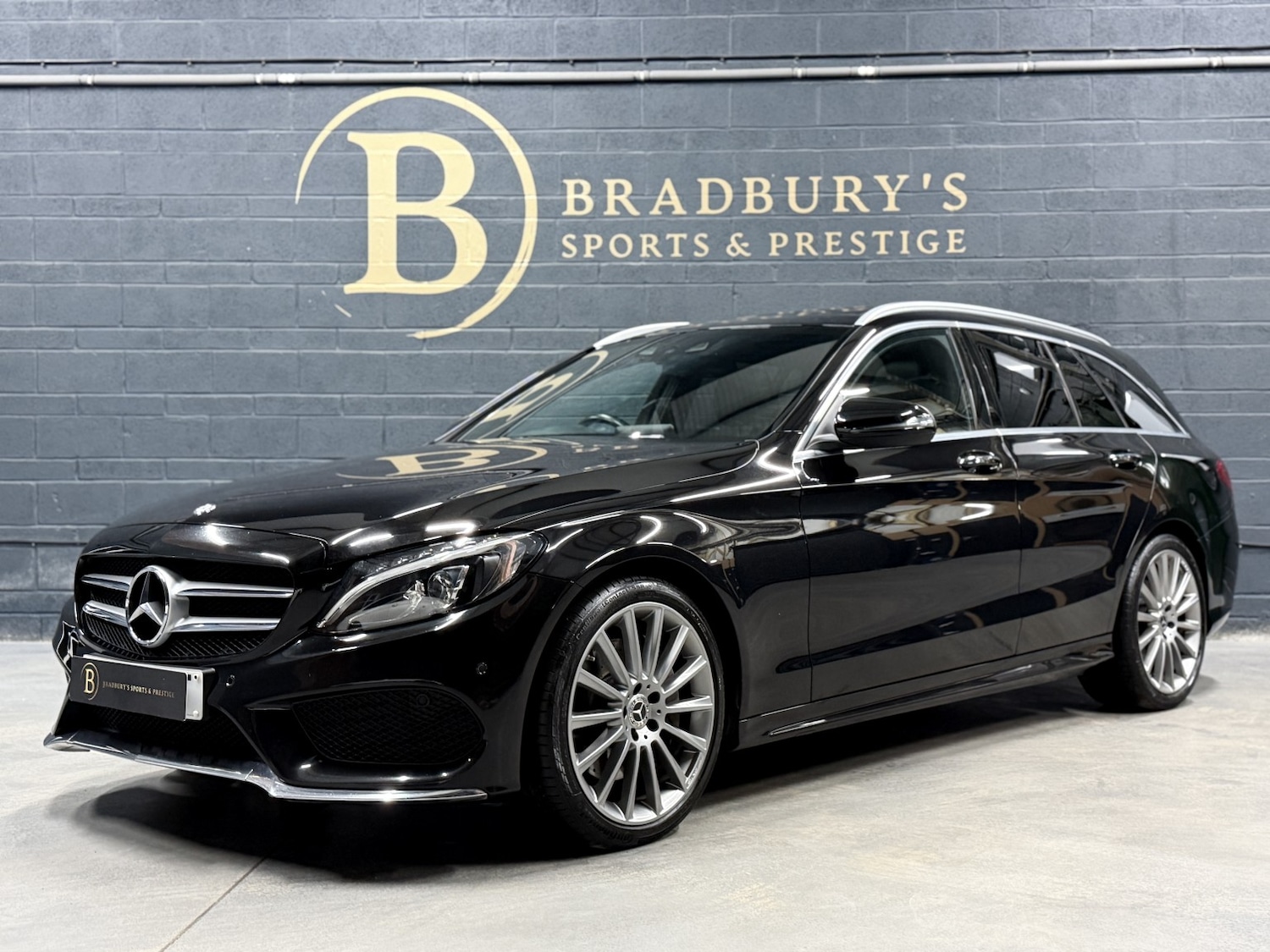 Used Mercedes-Benz C Class 2017 for sale - 77423350: Photo 2