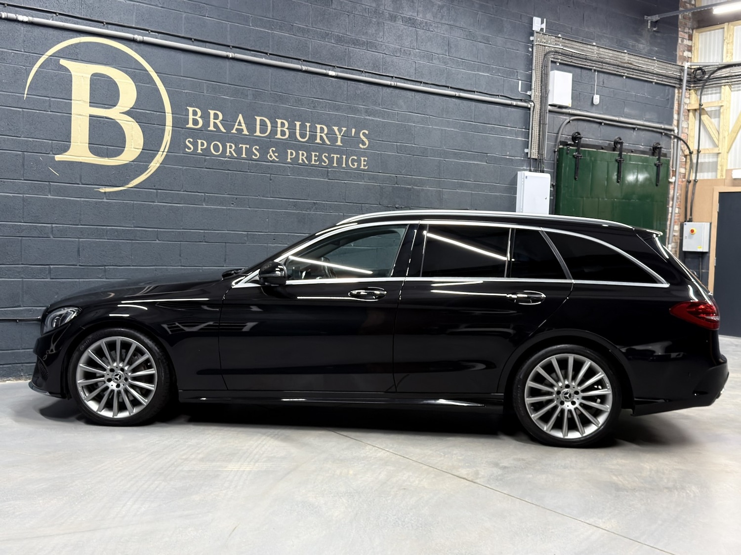 Used Mercedes-Benz C Class 2017 for sale - 77423350: Photo 28