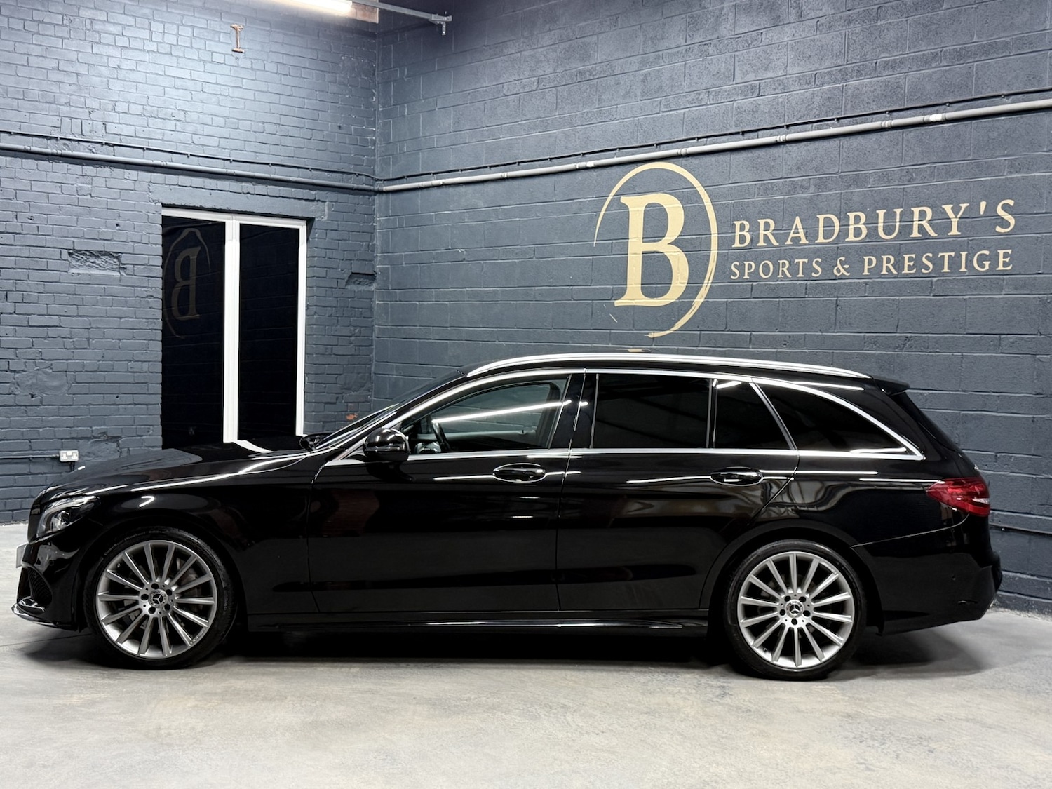 Used Mercedes-Benz C Class 2017 for sale - 77423350: Photo 9