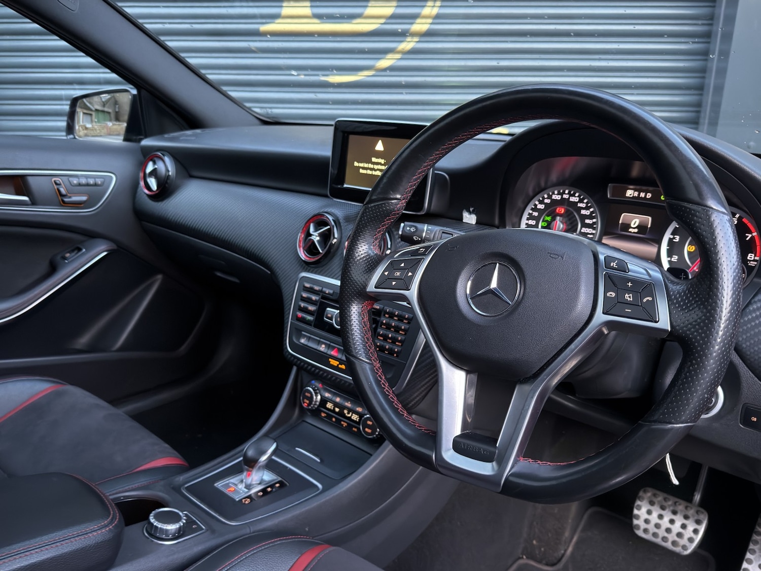 Used Mercedes-Benz A-Class 2015 for sale - 77261685: Photo 32