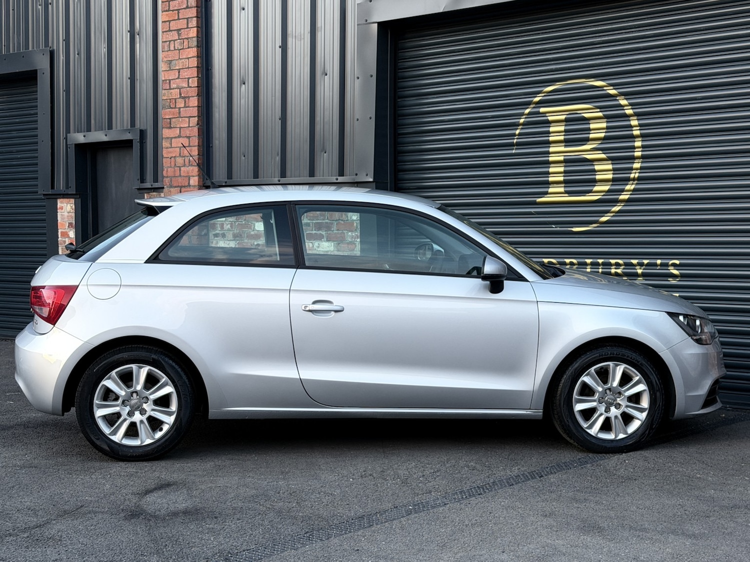 Used Audi A1 2011 for sale - 78084535: Photo 12