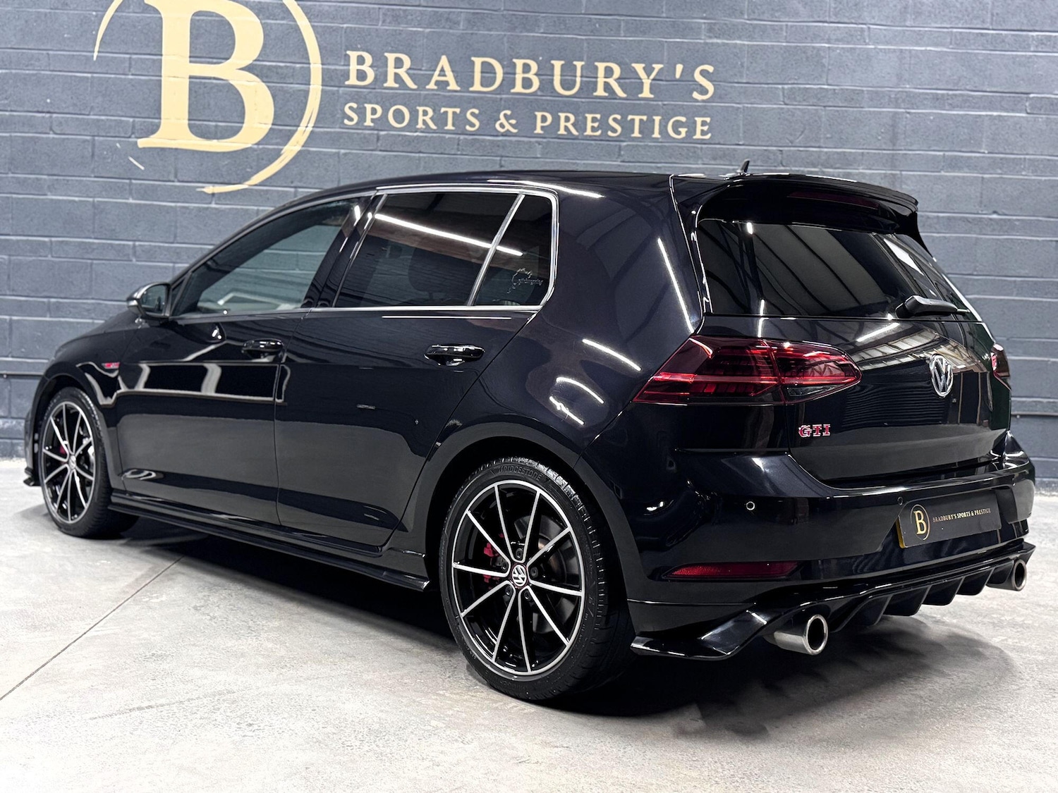 Used Volkswagen Golf 2019 for sale - 76312379: Photo 24