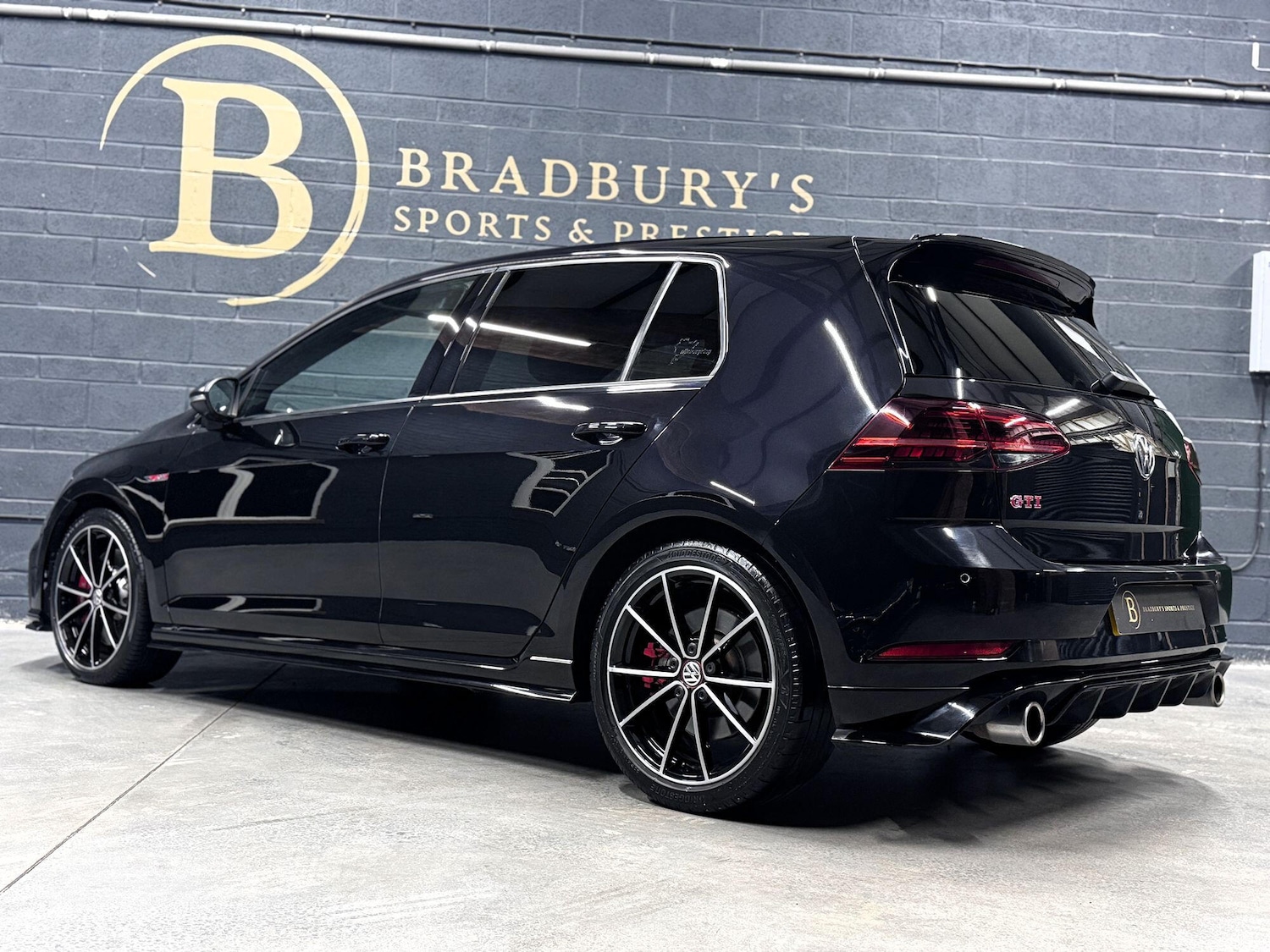 Used Volkswagen Golf 2019 for sale - 76312379: Photo 31