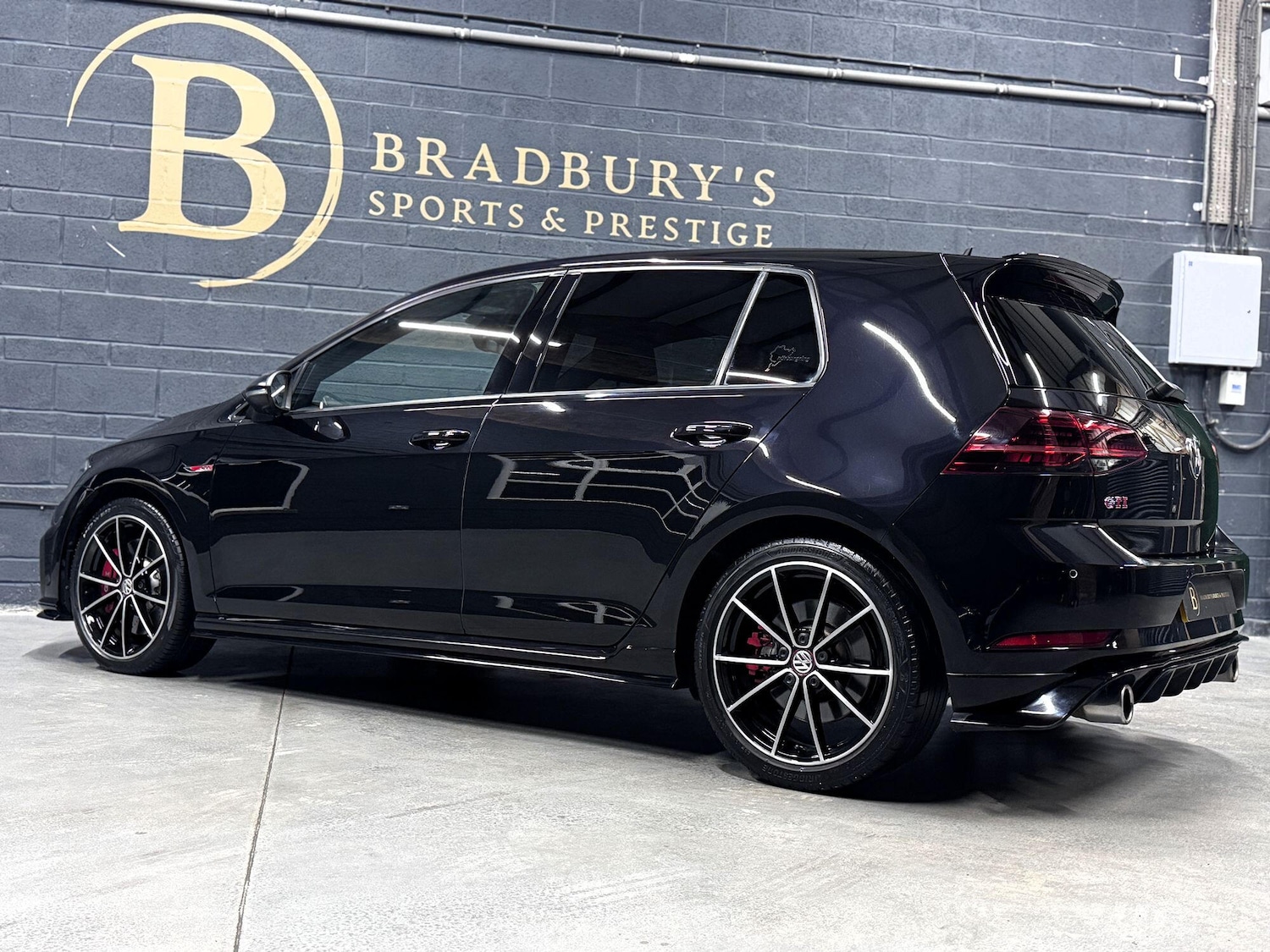 Used Volkswagen Golf 2019 for sale - 76312379: Photo 32