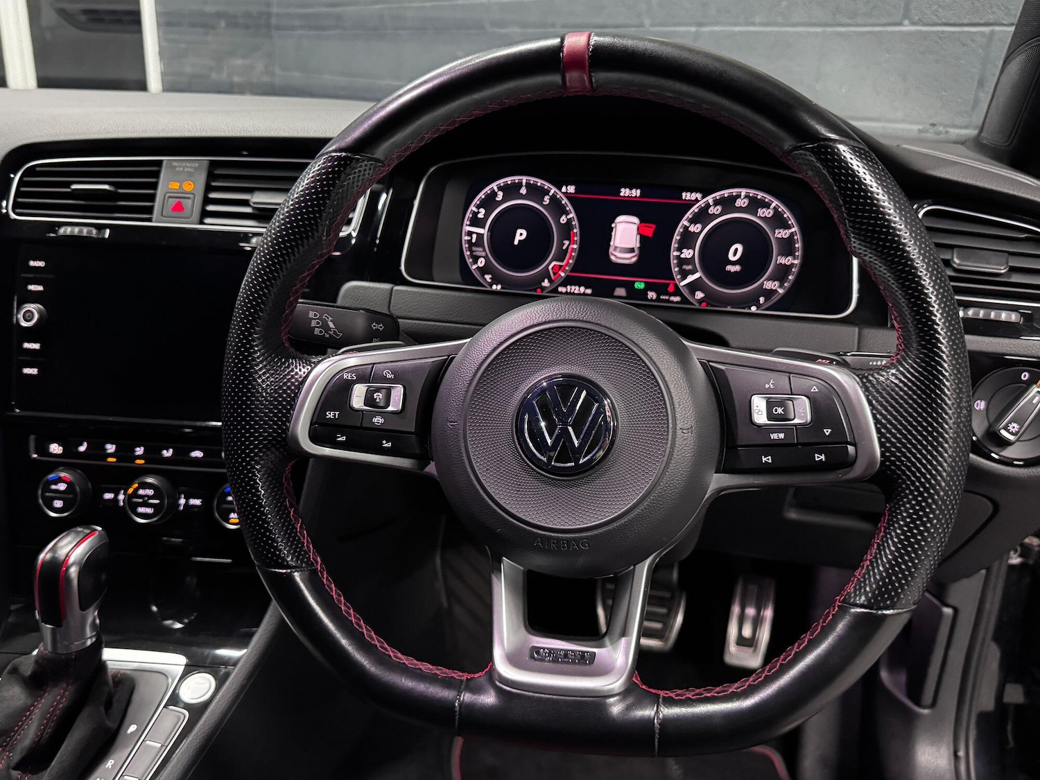 Used Volkswagen Golf 2019 for sale - 76312379: Photo 51