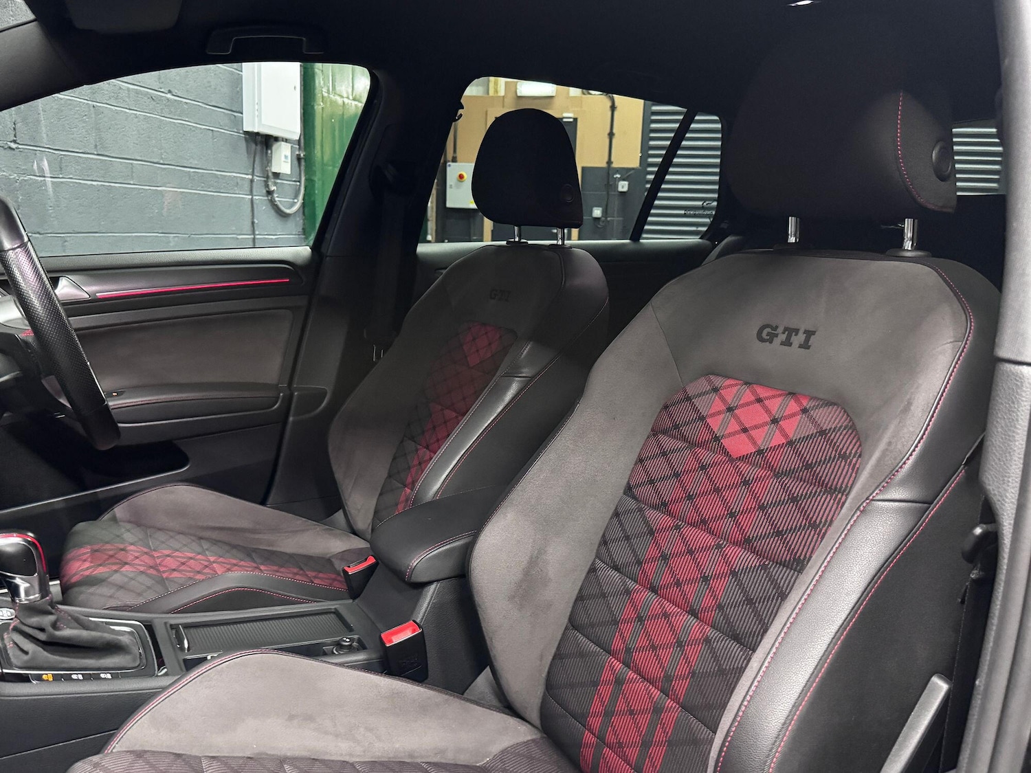 Used Volkswagen Golf 2019 for sale - 76312379: Photo 59