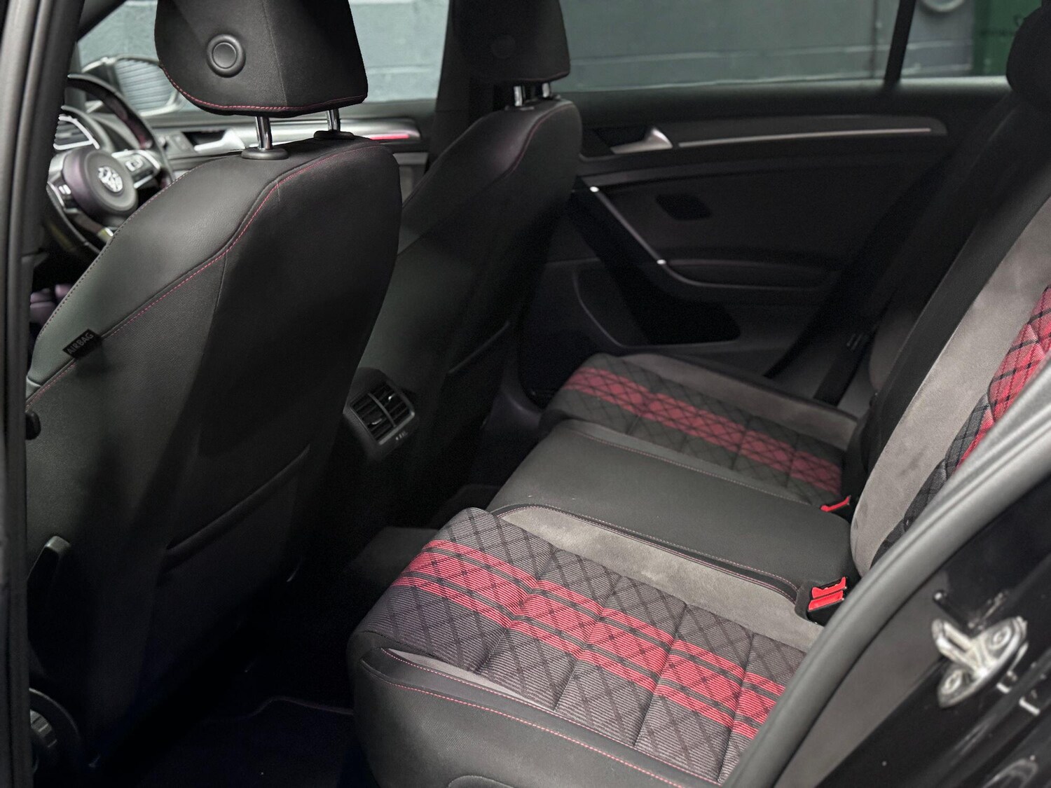 Used Volkswagen Golf 2019 for sale - 76312379: Photo 63