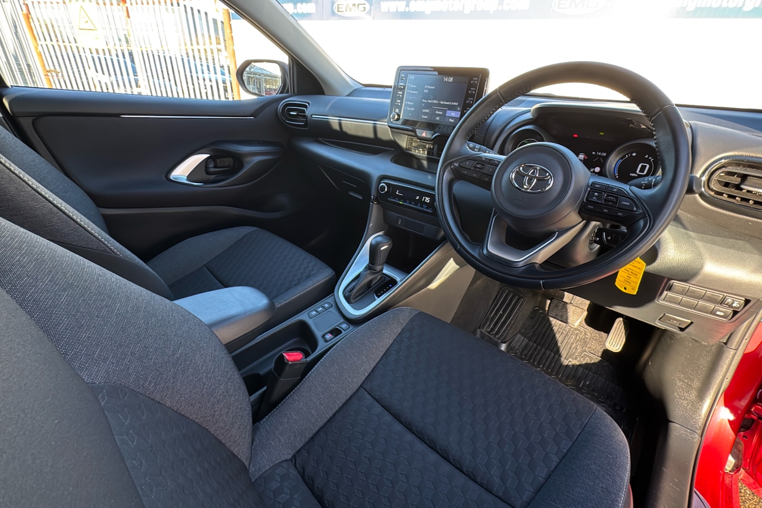 Used Toyota Yaris 2022 for sale - 76916308: Photo 10