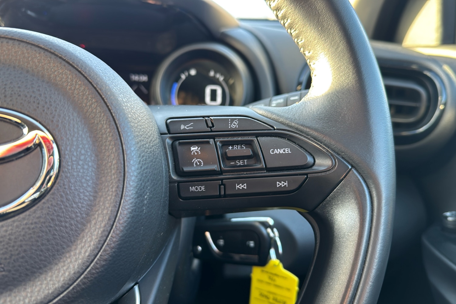 Used Toyota Yaris 2022 for sale - 76916308: Photo 18