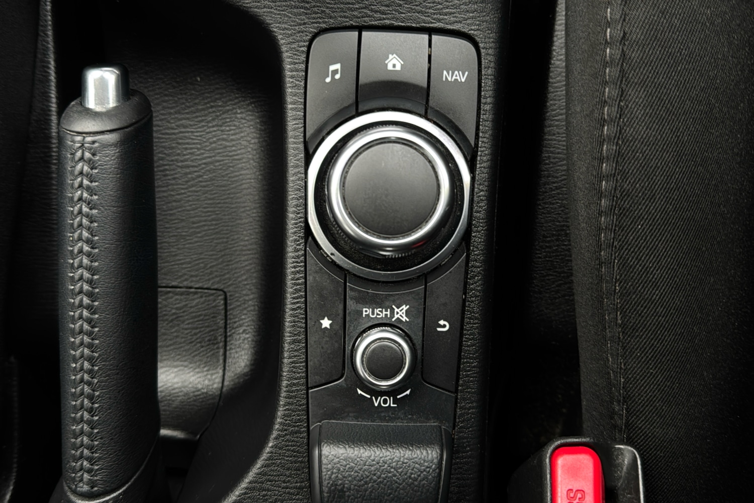 Used Mazda Mazda2 2019 for sale - 77308660: Photo 27