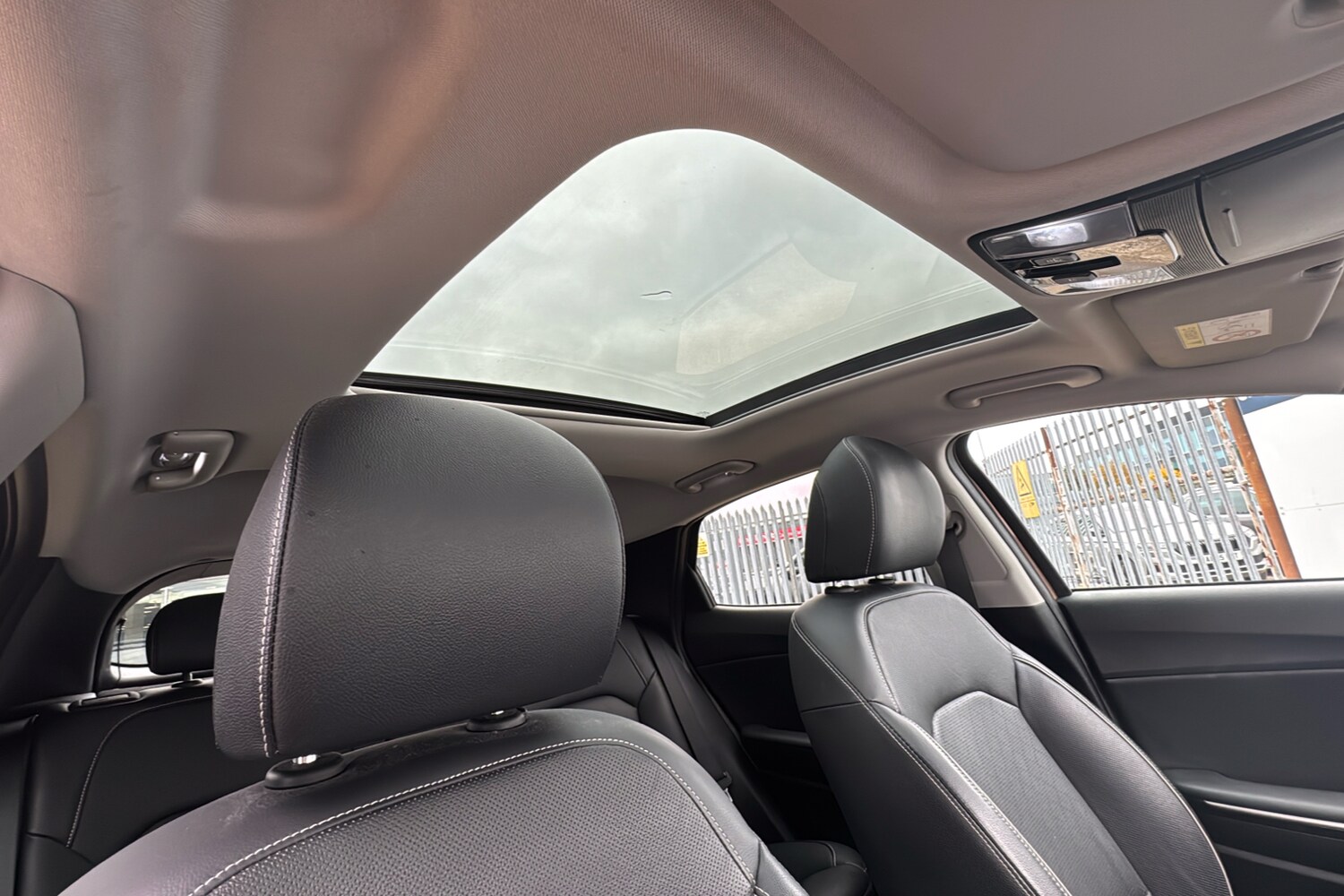 Used Kia XCeed 2022 for sale - 76155999: Photo 31