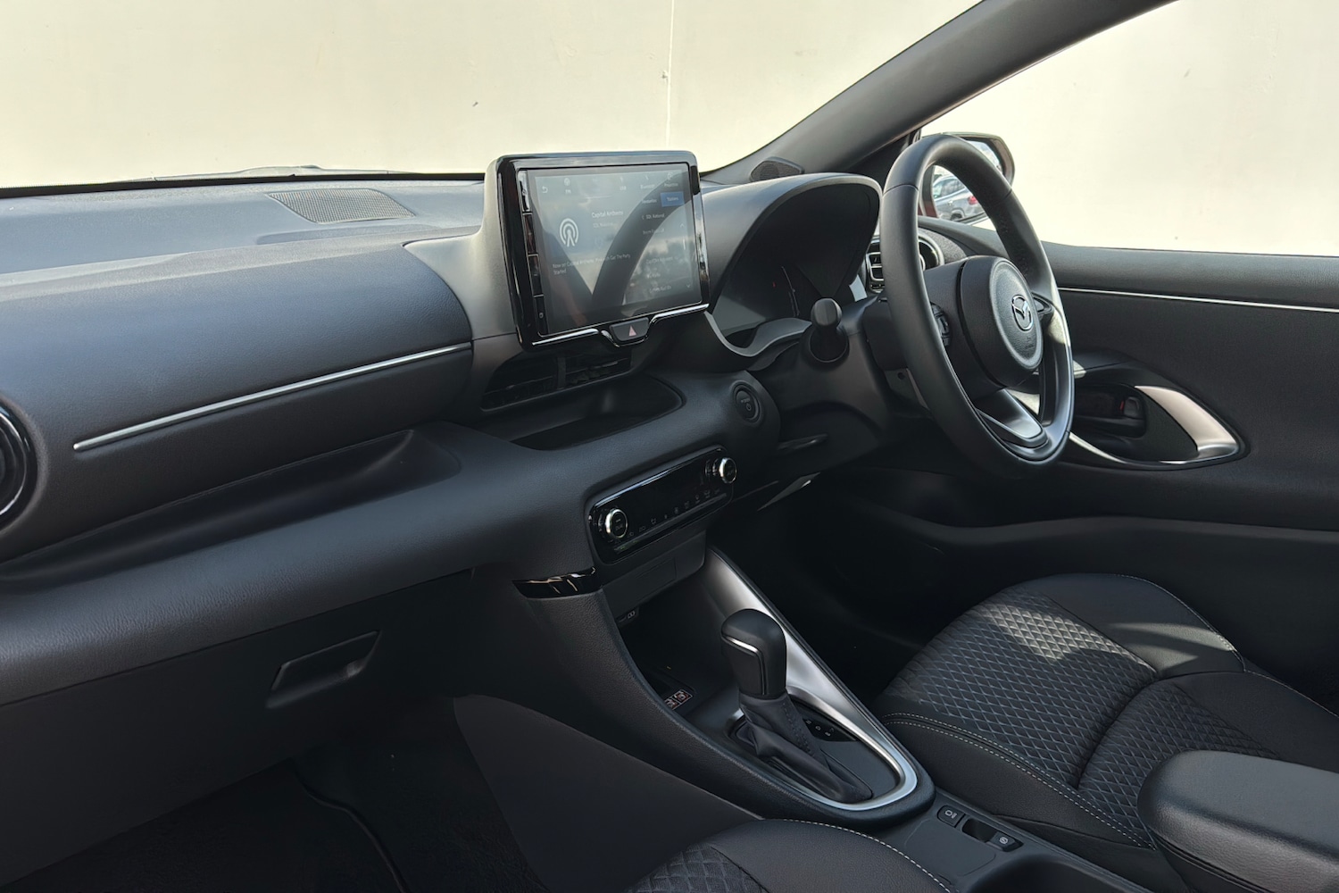 Used Mazda Mazda2 HYBRID 2025 for sale - 76516060: Photo 11