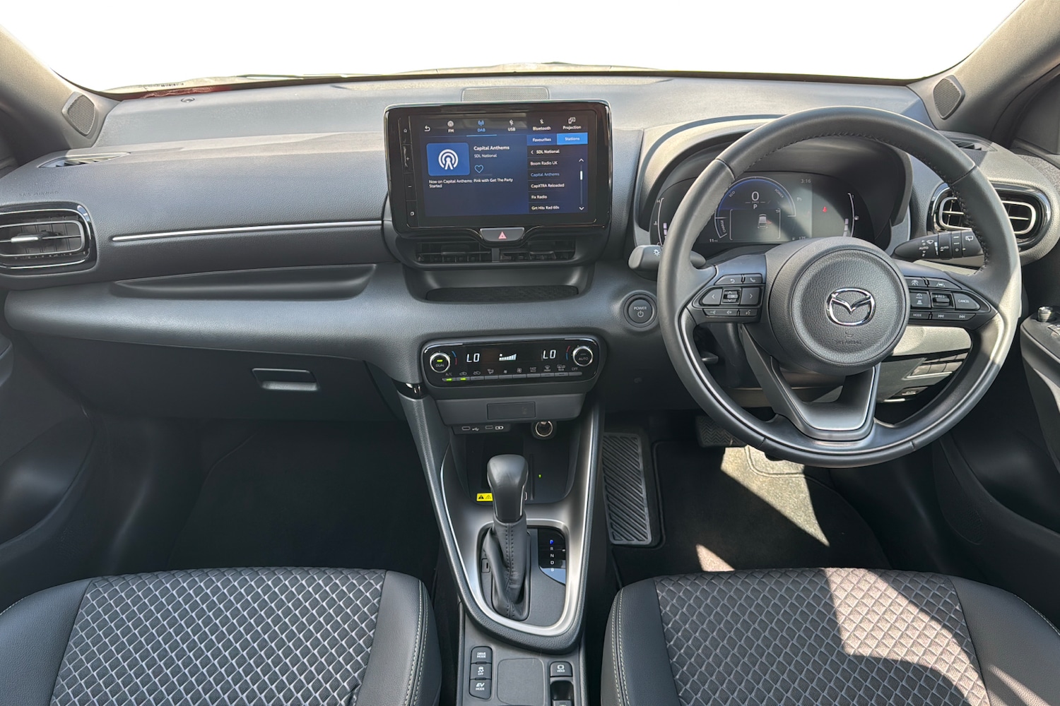 Used Mazda Mazda2 HYBRID 2025 for sale - 76516060: Photo 9