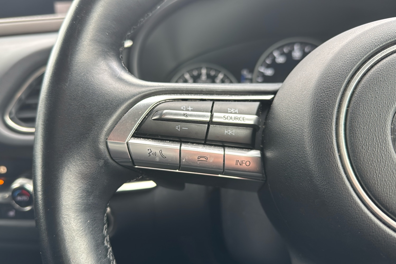 Used Mazda CX-30 2022 for sale - 76516044: Photo 17