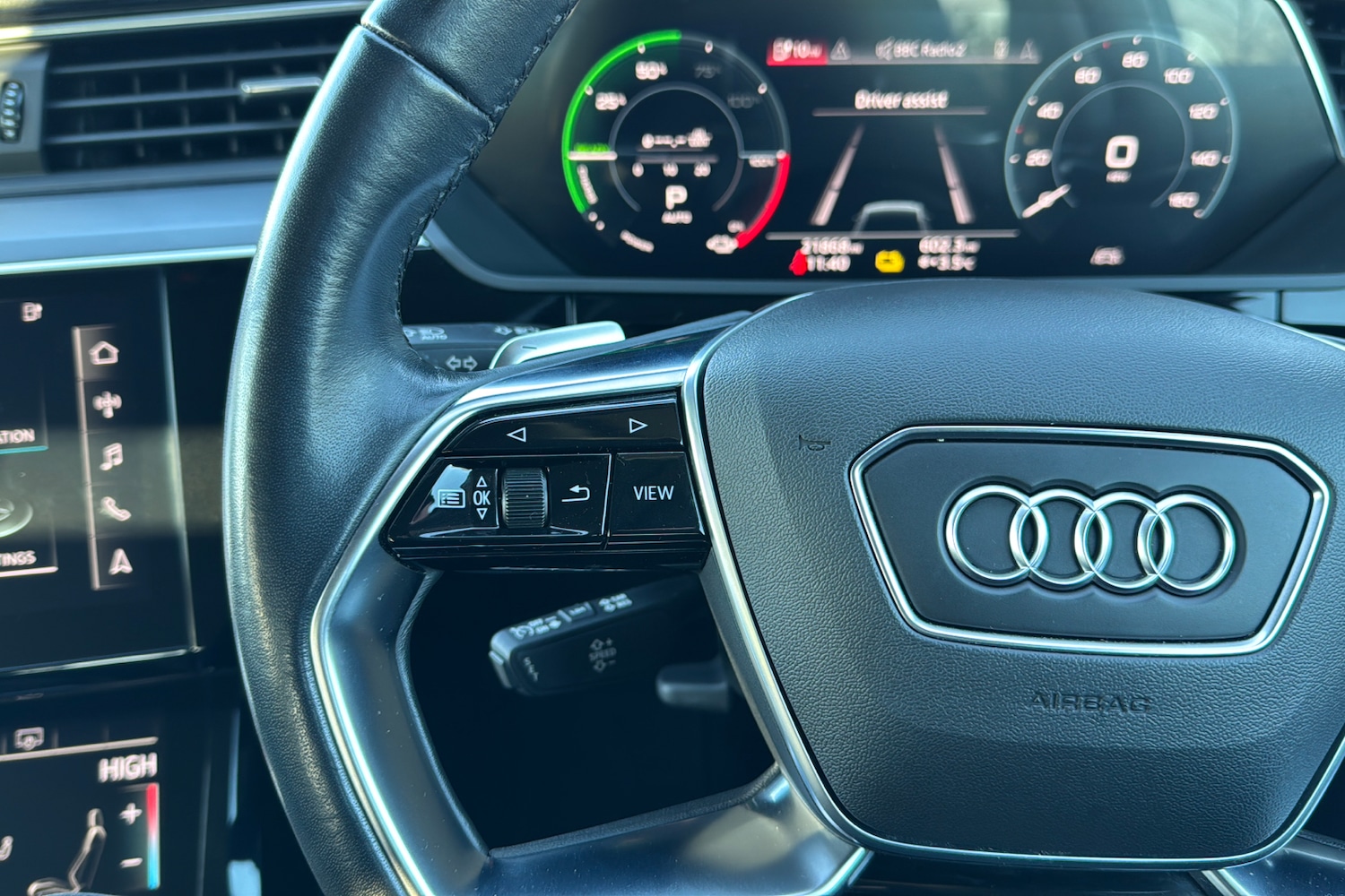 Used Audi e-tron 2021 for sale - 76705358: Photo 17