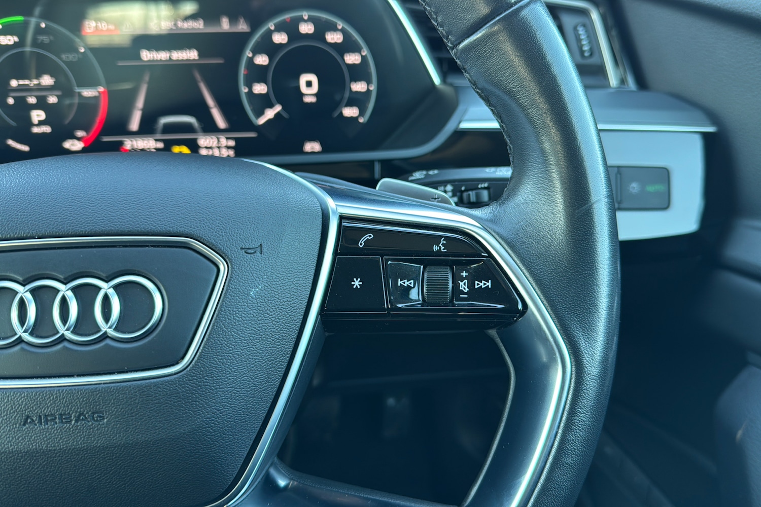 Used Audi e-tron 2021 for sale - 76705358: Photo 18