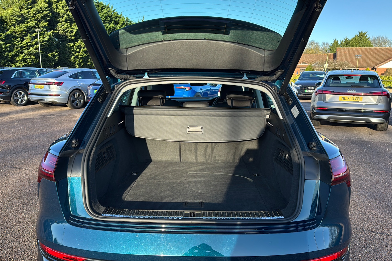 Used Audi e-tron 2021 for sale - 76705358: Photo 19