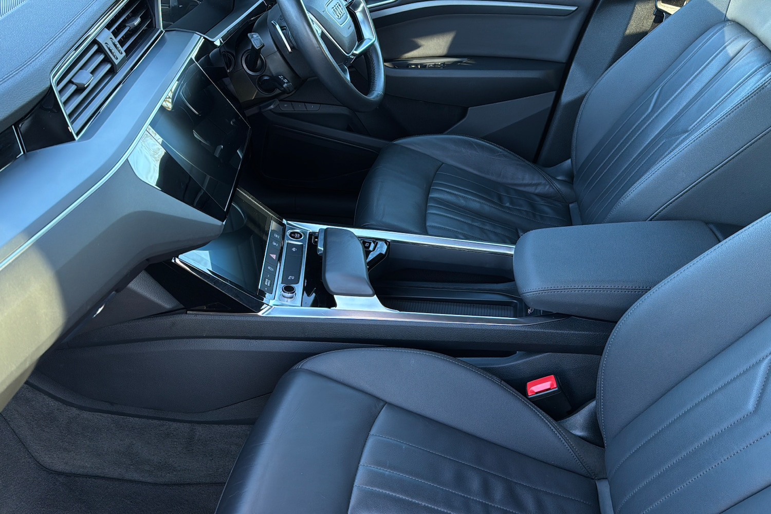 Used Audi e-tron 2021 for sale - 76705358: Photo 46