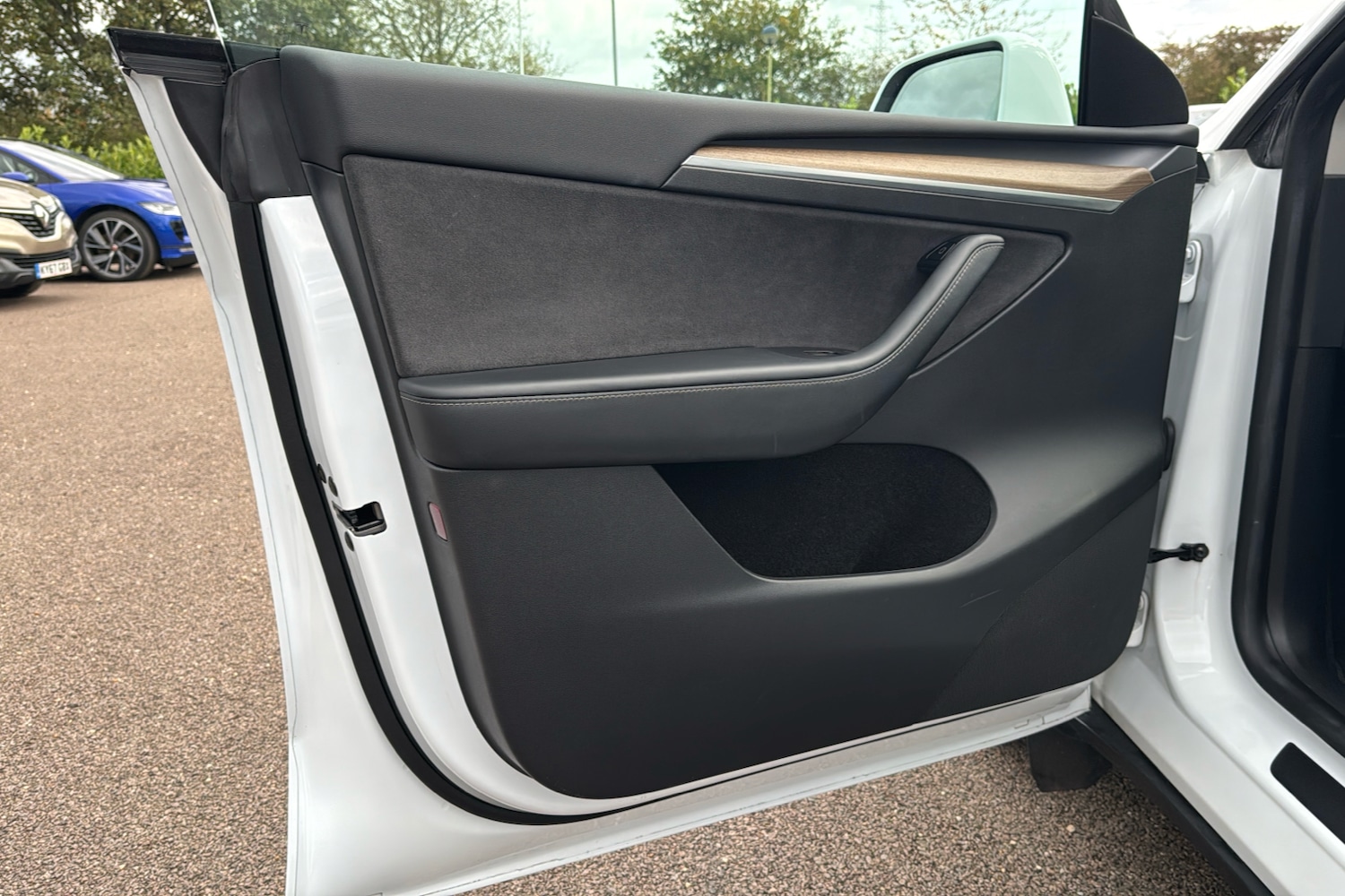 Used Tesla Model Y 2022 for sale - 76705356: Photo 37