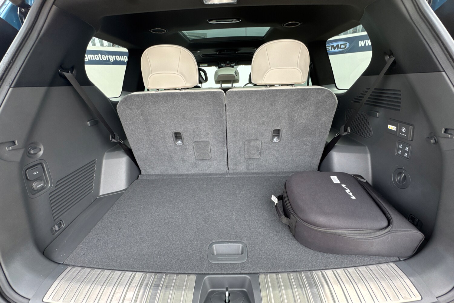 Vehicle 28