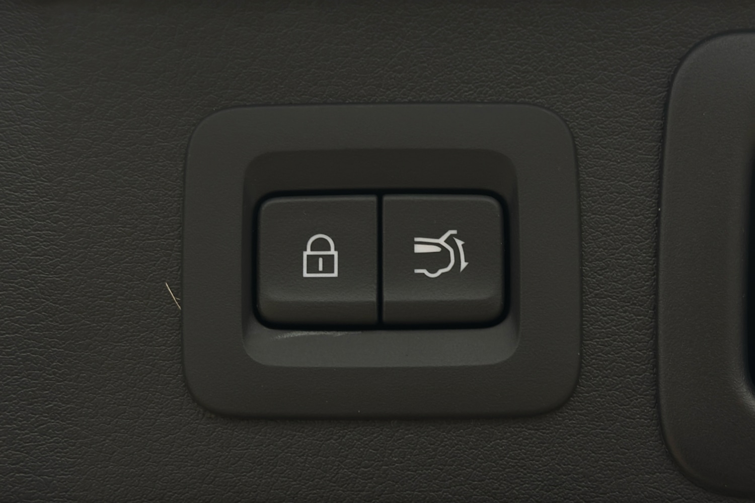 Used Mazda CX-60 2025 for sale - 77638570: Photo 30