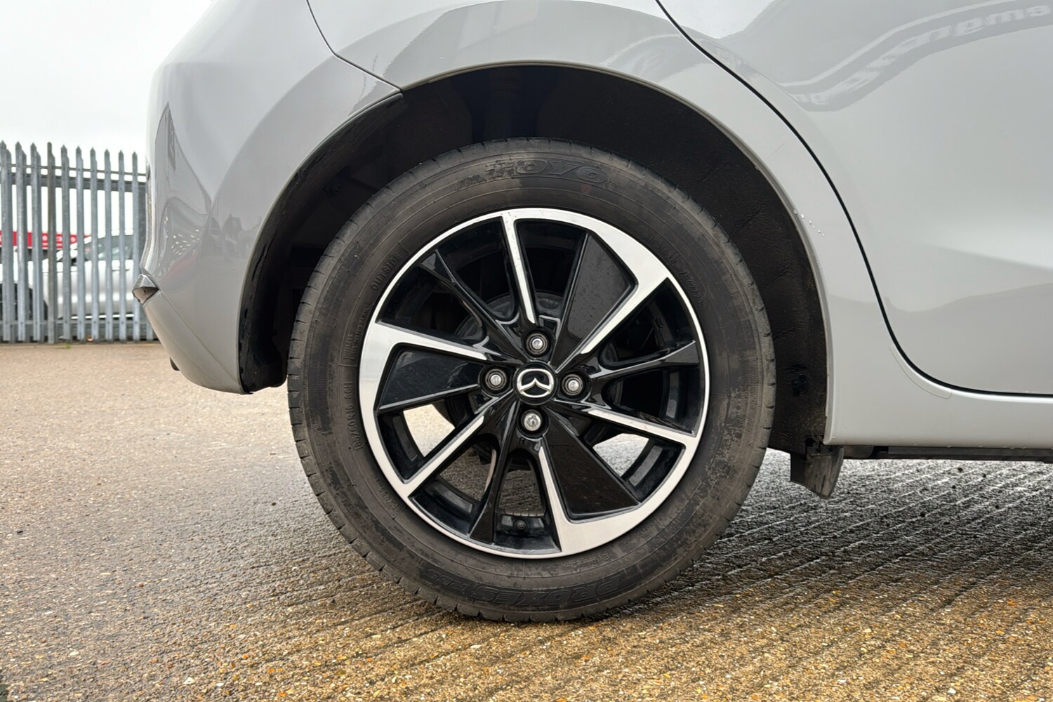 Used Mazda Mazda2 2023 for sale - 76736347: Photo 8