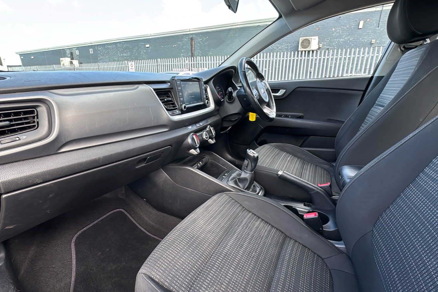 Used Kia Stonic 2019 for sale - 77894573: Photo 11