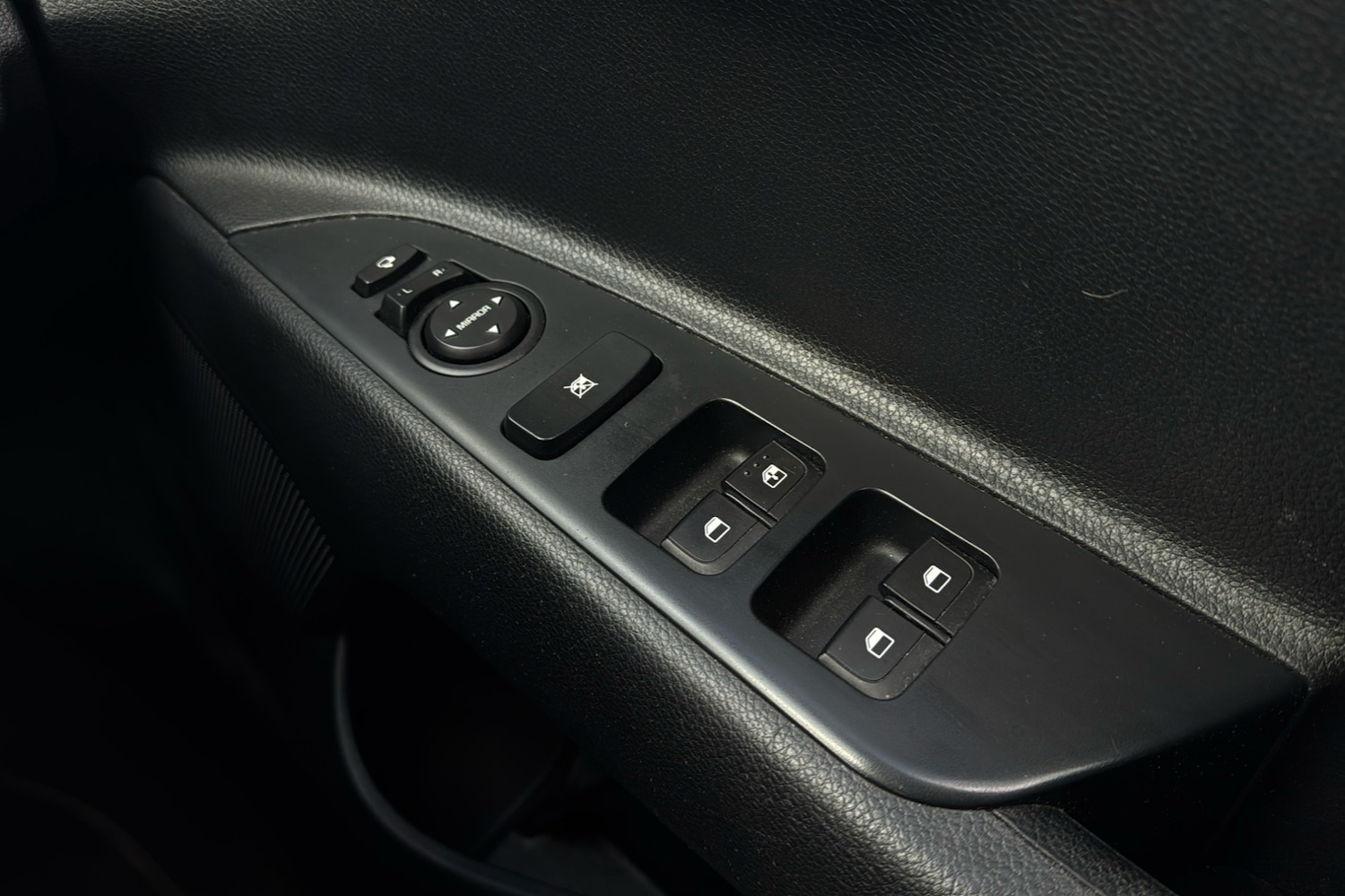 Used Kia Stonic 2019 for sale - 77894573: Photo 23