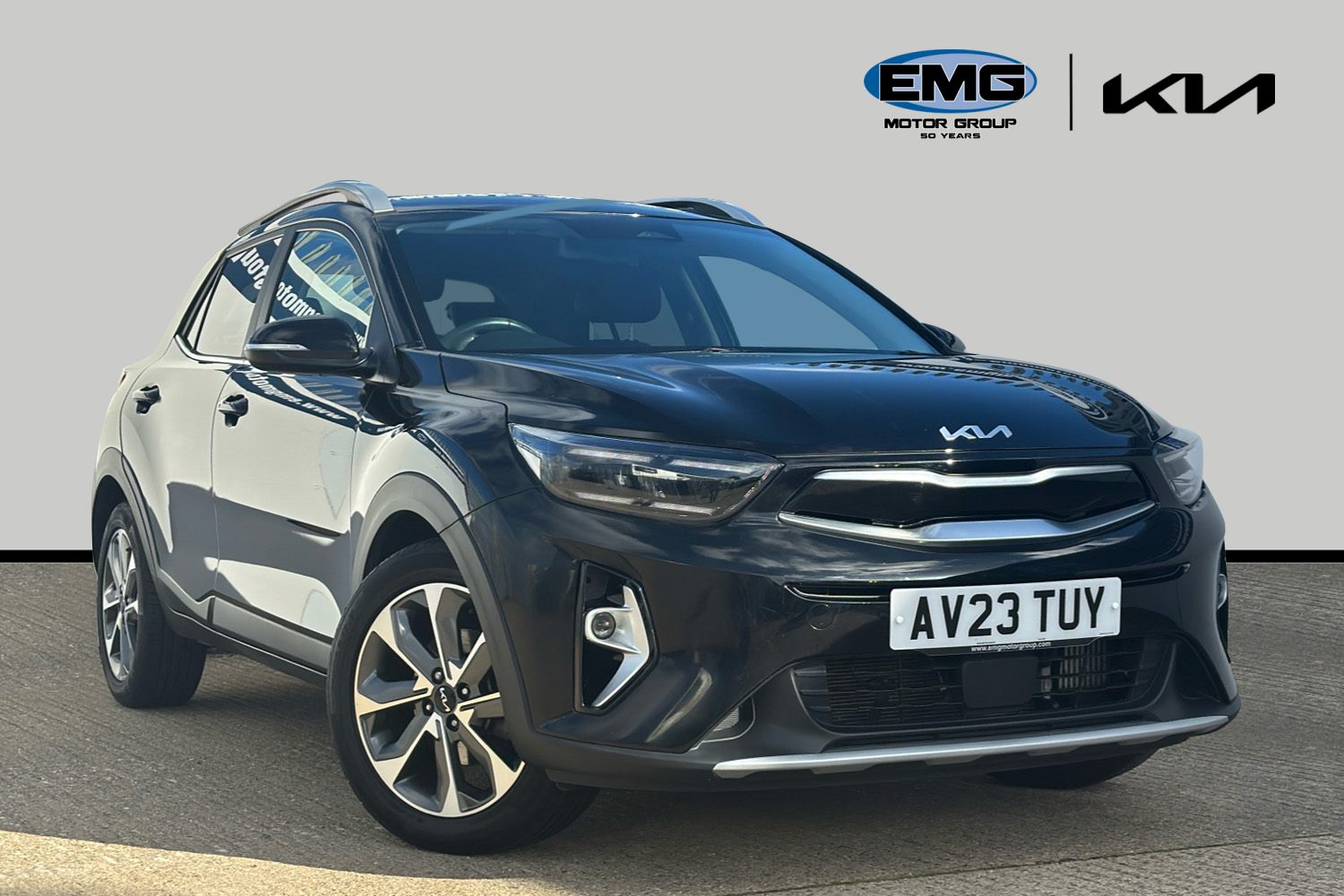 Used Kia Stonic 2023 for sale - 76316078: Photo 1