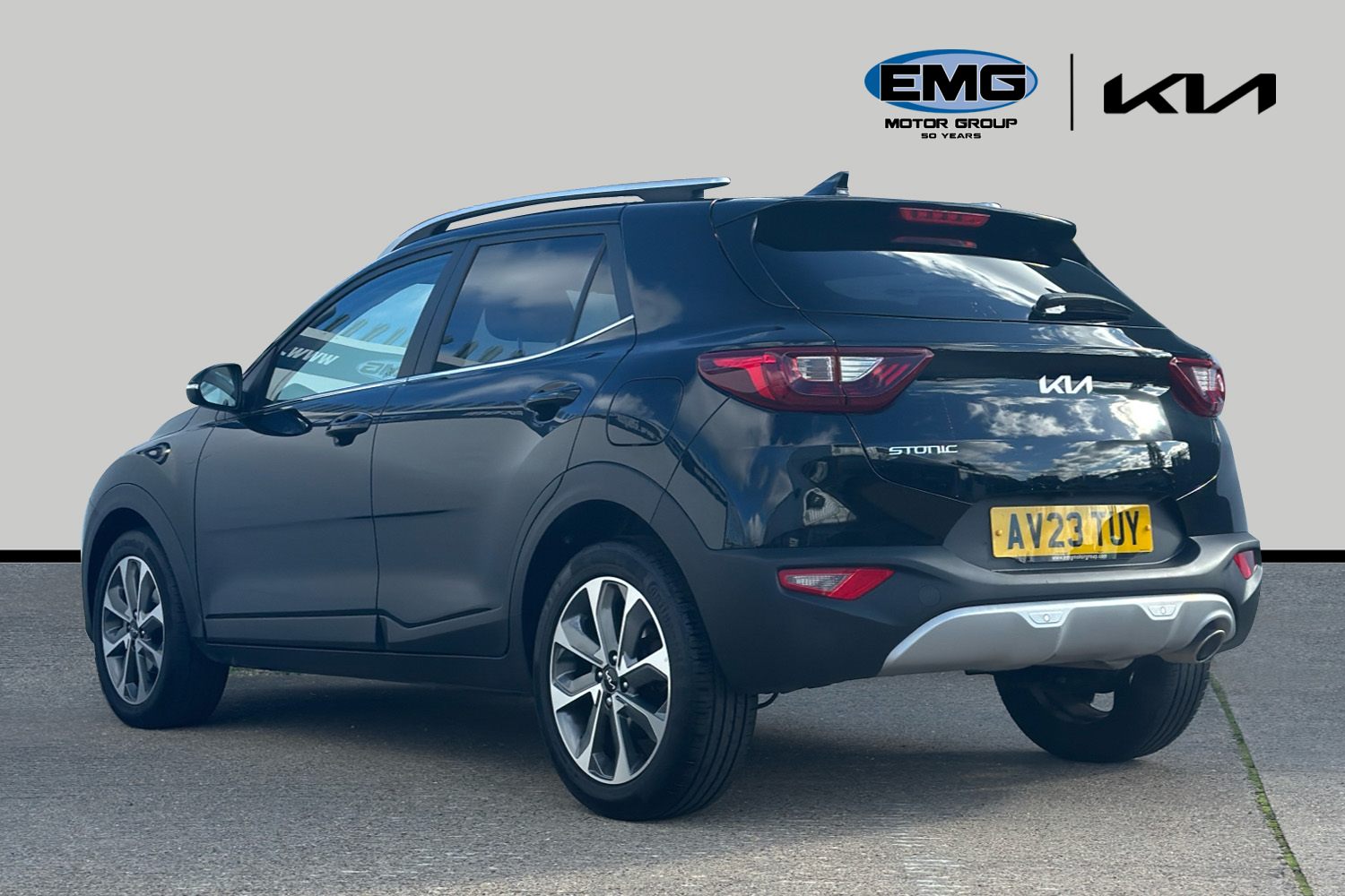 Used Kia Stonic 2023 for sale - 76316078: Photo 5