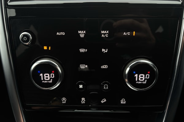 Used Land Rover Discovery Sport 2020 for sale - 76243408: Photo 16