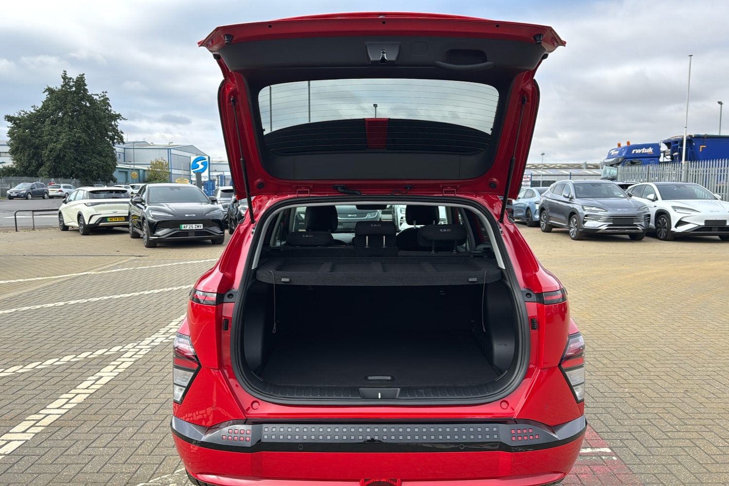 Used Hyundai KONA 2024 for sale - 76705344: Photo 19